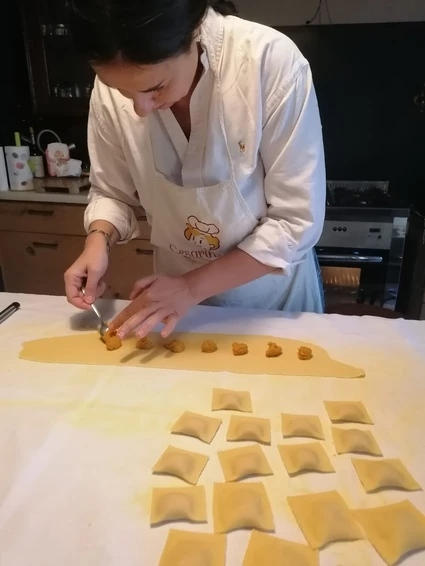Lezione di cucina in dimora storica nell'entroterra del Lago di Garda