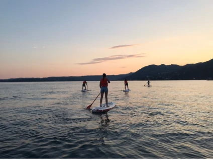 Aperitif-SUP Tour bei Sonnenuntergang in Toscolano Maderno 2