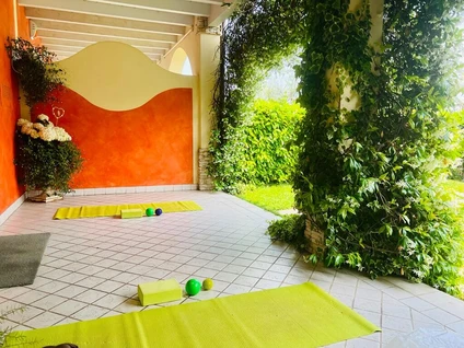 Individuelle Yoga-Stunde für Körperhaltungen in Desenzano del Garda 1