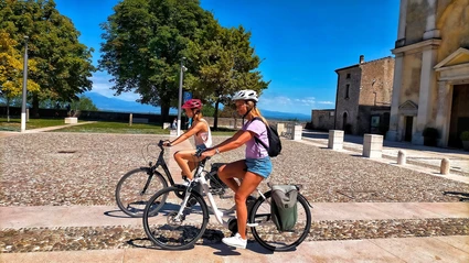 Cycling around Lake Garda with children