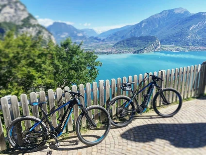 Enduro Bike Tour with lunch at Punta Larici at Garda Trentino 7