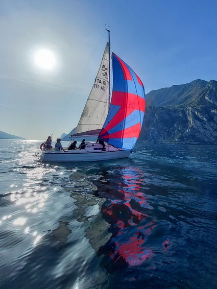 Sailing boat trip with skipper and sunset aperitif from Riva del Garda 6