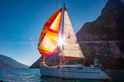 Sailing trip with skipper from Riva del Garda and lunch on board 10