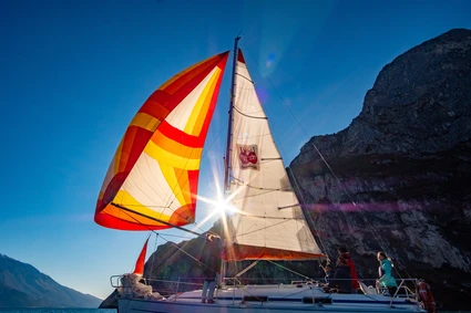 Sailing trip with skipper from Riva del Garda and lunch on board 9