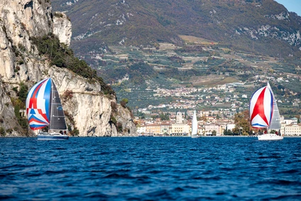 Segeltörn mit Skipper ab Riva del Garda und Mittagessen an Bord 2