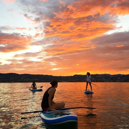 Experience SUP in Desenzano del Garda during sunset 11