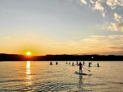Experience SUP in Desenzano del Garda during sunset 18