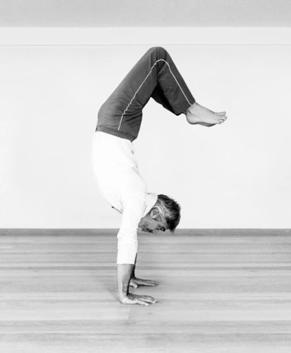 Individual yoga lesson in studio at Lonato del Garda