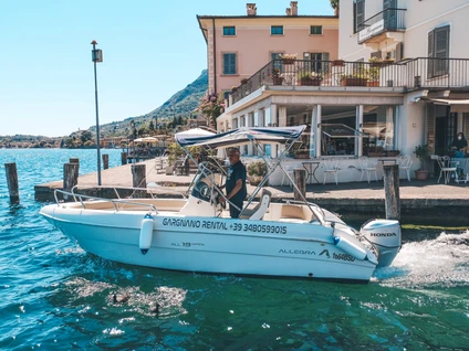 Guided tour from Gargnano: The Luxury Mood of Lake Garda 1