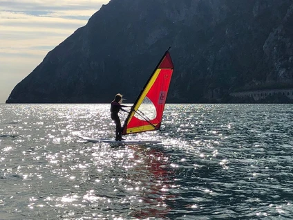 One-to-one windsurfing lesson at sunset at the Trentino Garda 4