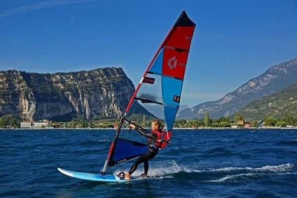 One-to-one windsurfing lesson at sunset at the Trentino Garda 17