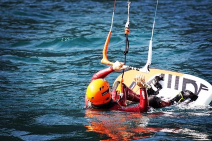 Kitesurfing trial lesson for beginners at Lake Garda 5
