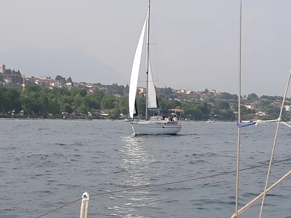 Sailing boat trip with skipper: Manerba and Isola dei Conigli 0