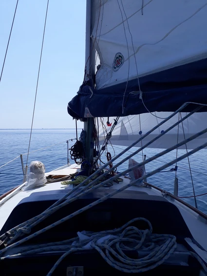 Uscita in barca a vela con skipper: Manerba e l'Isola dei Conigli 2