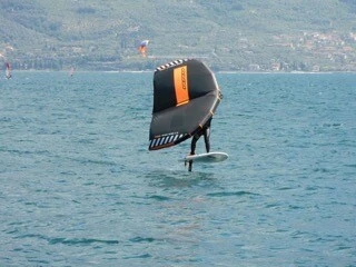 Wing surfing lesson for beginners and experts at Lake Garda 1