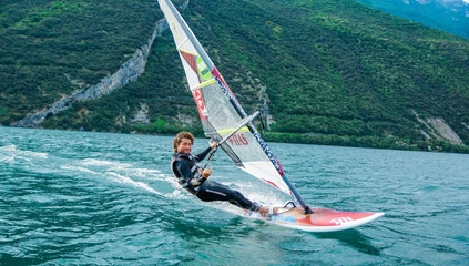 One-to-one windsurfing lesson at dawn at Lake Garda 3