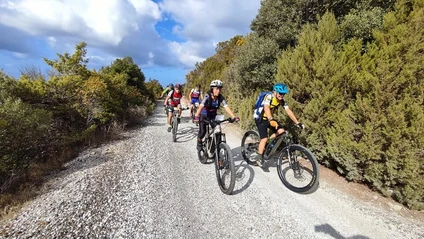 E-Bike/MTB Tour: die Valtenesi der Schlösser und der Rocca di Manerba 3